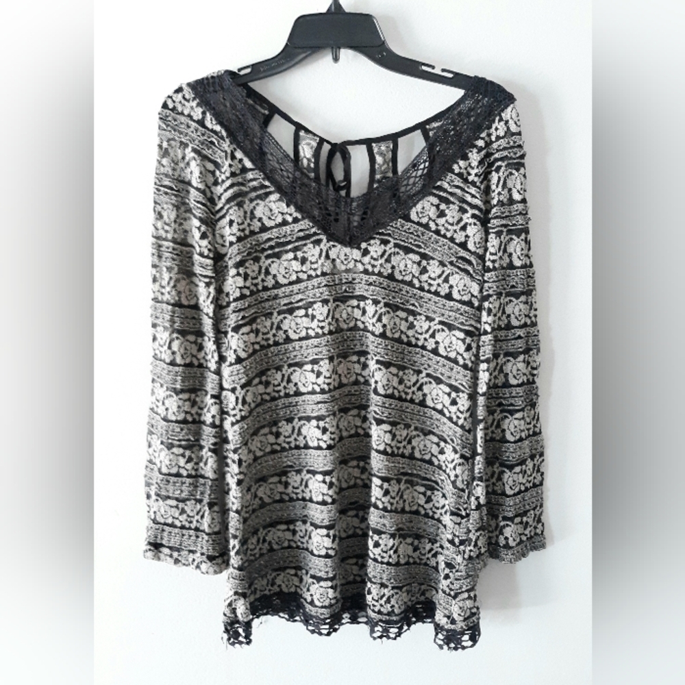 A'Reve Lace Top With Ties